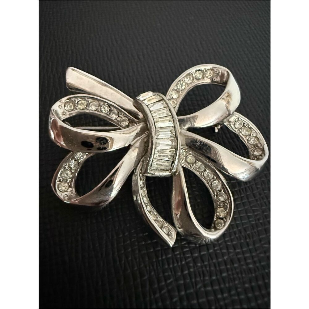 Vintage Silver Tone Bow Brooch Rhinestone Ribbon Statement Pin Women